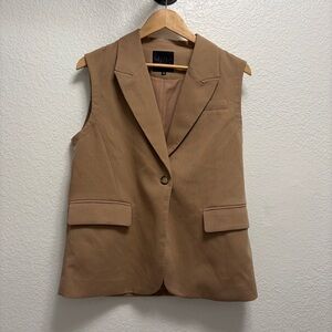 Mina Self collared vest Women’s Size Medium Tan single button faux pockets